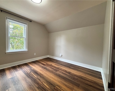 27 Brandel Avenue - Photo Thumbnail 23