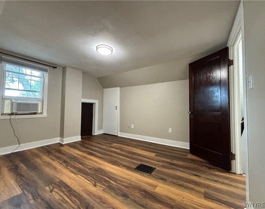 27 Brandel Avenue - Photo Thumbnail 26