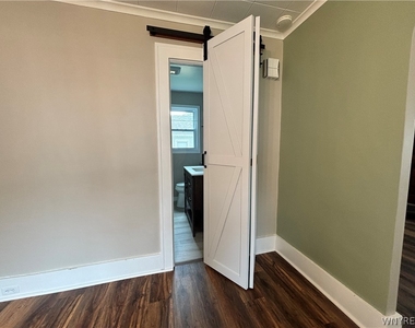 27 Brandel Avenue - Photo Thumbnail 9