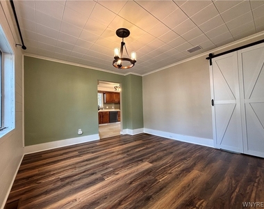 27 Brandel Avenue - Photo Thumbnail 8