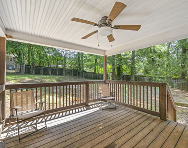 527 University Circle - Photo Thumbnail 23