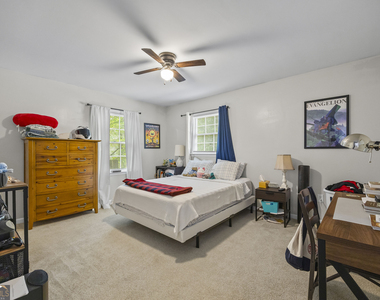 527 University Circle - Photo Thumbnail 20