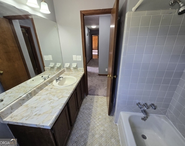 3851 Raiders Ridge Drive - Photo Thumbnail 13