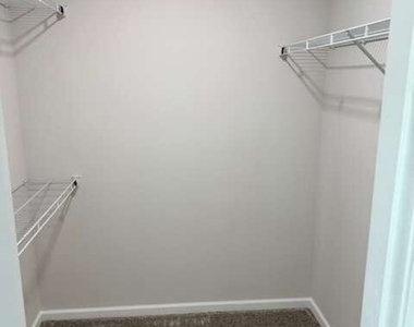 1000 Callaway Avenue - Photo Thumbnail 12