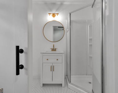 610 Oriole Drive Se - Photo Thumbnail 21