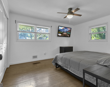610 Oriole Drive Se - Photo Thumbnail 13