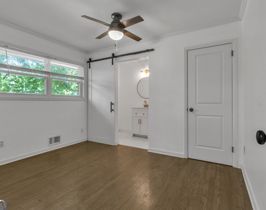 610 Oriole Drive Se - Photo Thumbnail 19