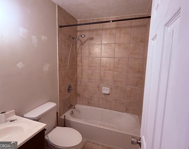 3443 Deshong Drive - Photo Thumbnail 6