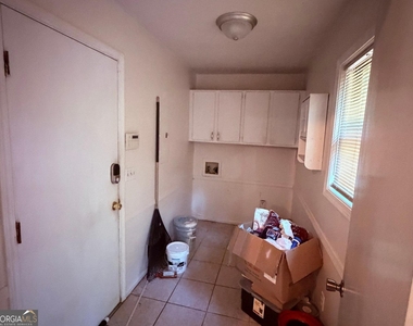 3443 Deshong Drive - Photo Thumbnail 4