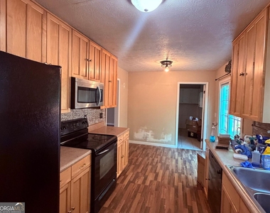 3443 Deshong Drive - Photo Thumbnail 3
