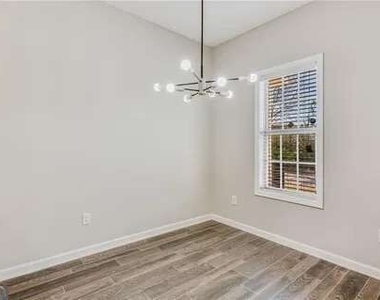762 Commerce Boulevard - Photo Thumbnail 5