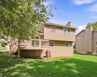 2741 Oxford Drive - Photo Thumbnail 14