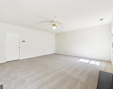 6163 Remington Park - Photo Thumbnail 4