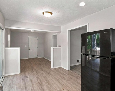 10200 Top Tree Court - Photo Thumbnail 3