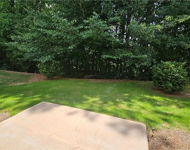 3060 Kentmere Drive - Photo Thumbnail 9