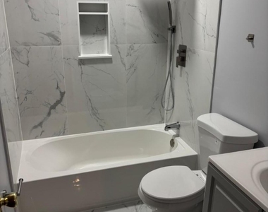 23 Bloomingdale Dr - Photo Thumbnail 12