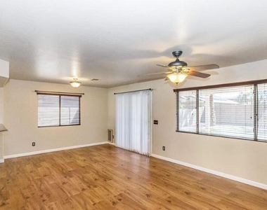 1449 E 11th Street - Photo Thumbnail 4