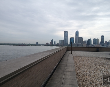Battery Place - Photo Thumbnail 8