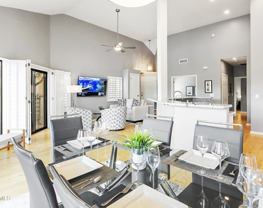 7272 E Gainey Ranch Road - Photo Thumbnail 9