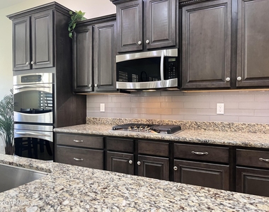 2208 E Indian Wells Drive - Photo Thumbnail 9