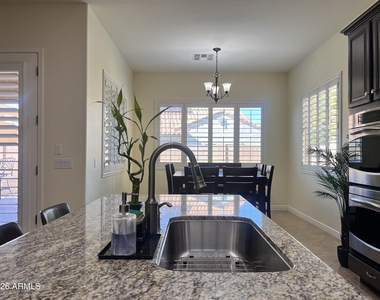 2208 E Indian Wells Drive - Photo Thumbnail 11