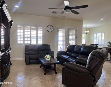 2208 E Indian Wells Drive - Photo Thumbnail 19