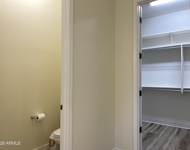 2208 E Indian Wells Drive - Photo Thumbnail 31
