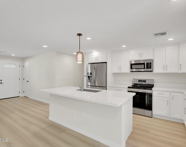 3545 E Friess Drive - Photo Thumbnail 3
