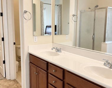17665 W Agave Road - Photo Thumbnail 10