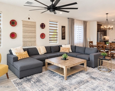 8365 S 165th Avenue - Photo Thumbnail 8