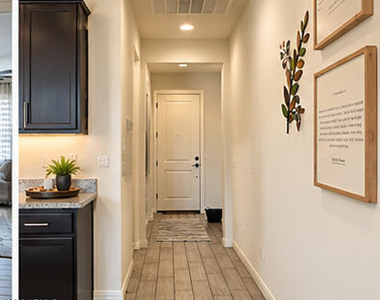 8365 S 165th Avenue - Photo Thumbnail 2