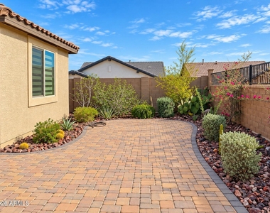 8365 S 165th Avenue - Photo Thumbnail 22