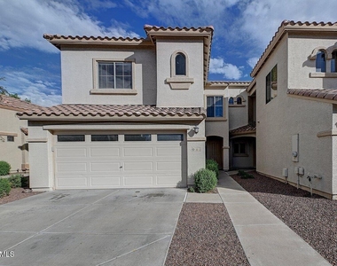 2600 E Springfield Place - Photo Thumbnail 25