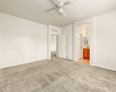 2600 E Springfield Place - Photo Thumbnail 15