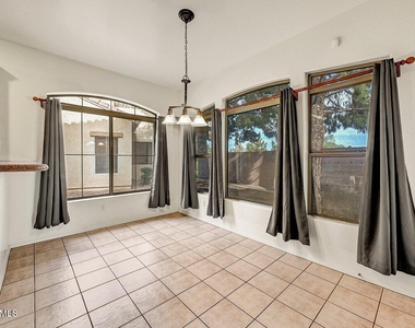 2600 E Springfield Place - Photo Thumbnail 7