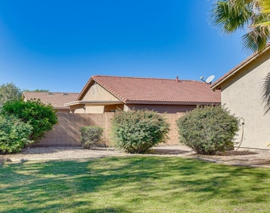 1117 E Milada Drive - Photo Thumbnail 25