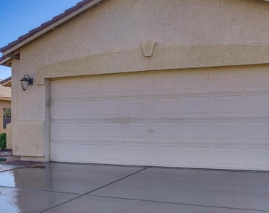 1117 E Milada Drive - Photo Thumbnail 1