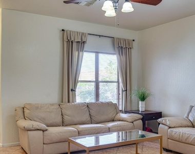 1117 E Milada Drive - Photo Thumbnail 3