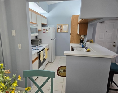 2516 Se Anchorage Cove Se - Photo Thumbnail 5