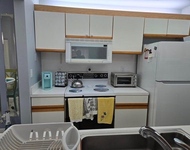 2516 Se Anchorage Cove Se - Photo Thumbnail 3
