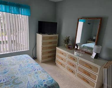 2516 Se Anchorage Cove Se - Photo Thumbnail 13