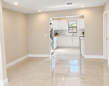 5163 Club Road - Photo Thumbnail 12