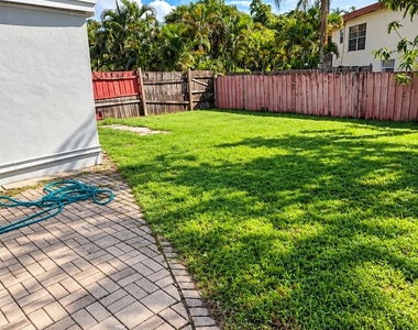 5163 Club Road - Photo Thumbnail 28