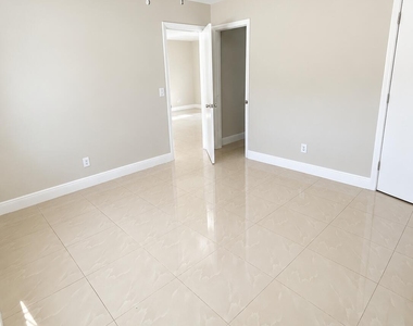 5163 Club Road - Photo Thumbnail 24