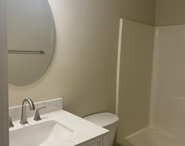 1866 Sw Effland Avenue - Photo Thumbnail 22