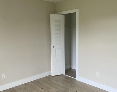 1866 Sw Effland Avenue - Photo Thumbnail 17