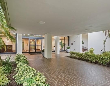 2400 Presidential Way - Photo Thumbnail 33