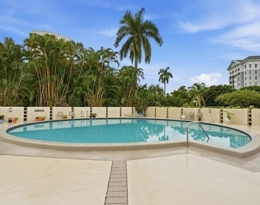 2400 Presidential Way - Photo Thumbnail 28