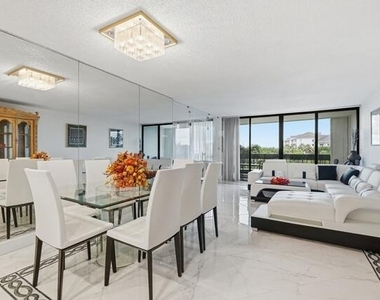 2400 Presidential Way - Photo Thumbnail 4