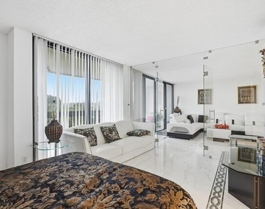 2400 Presidential Way - Photo Thumbnail 23